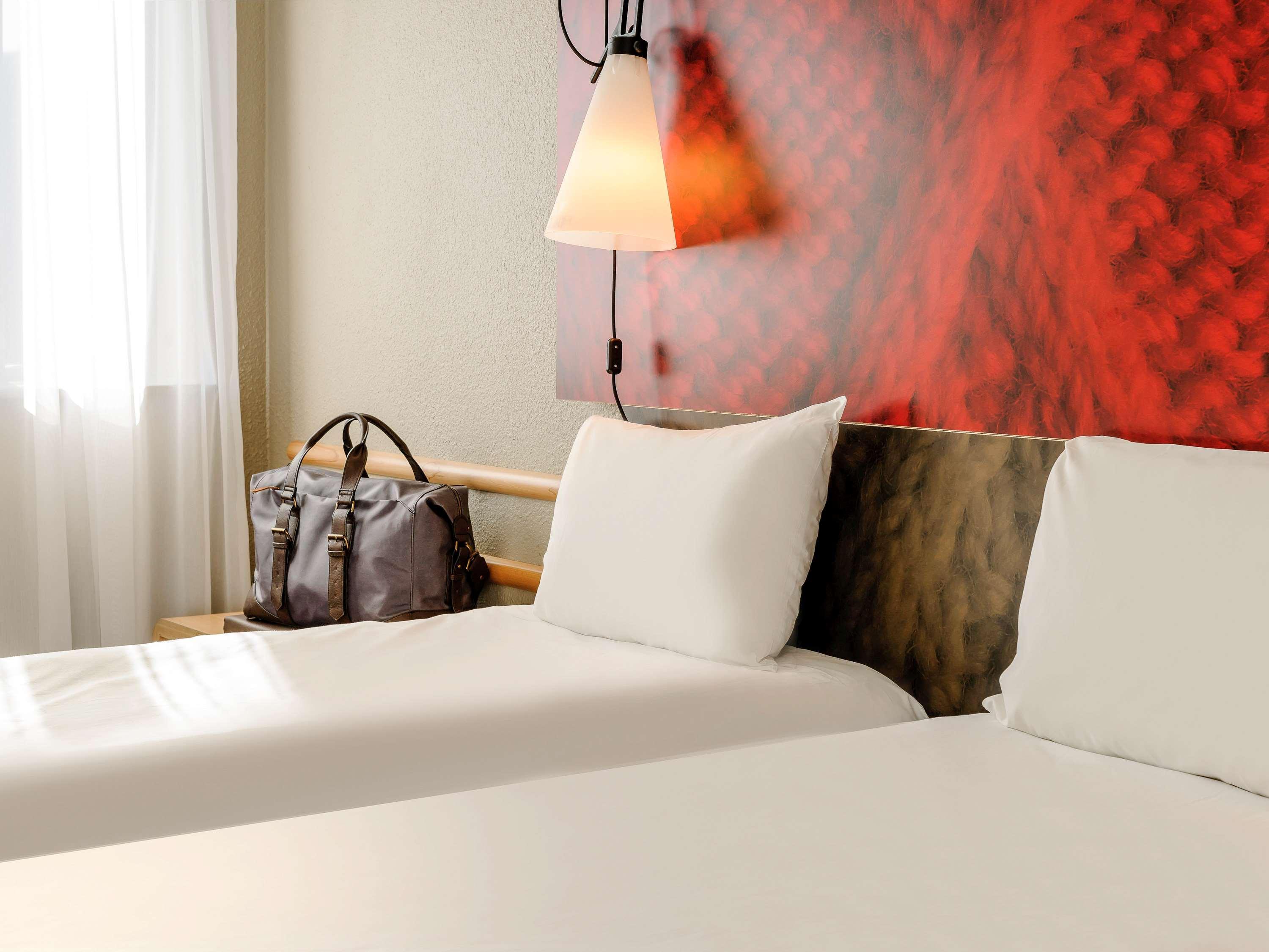 Ibis Berlin Mitte Hotel Bagian luar foto
