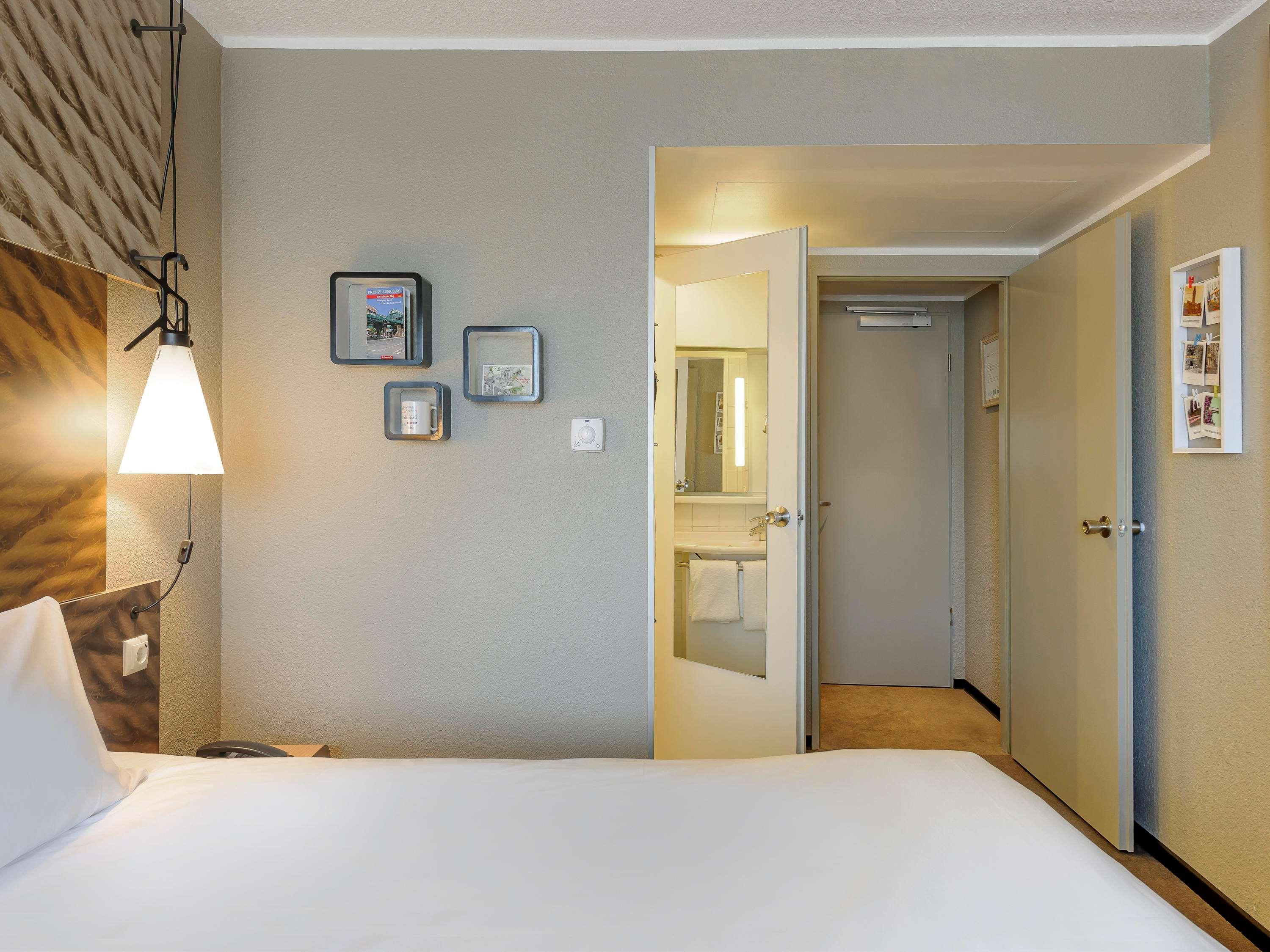 Ibis Berlin Mitte Hotel Bagian luar foto