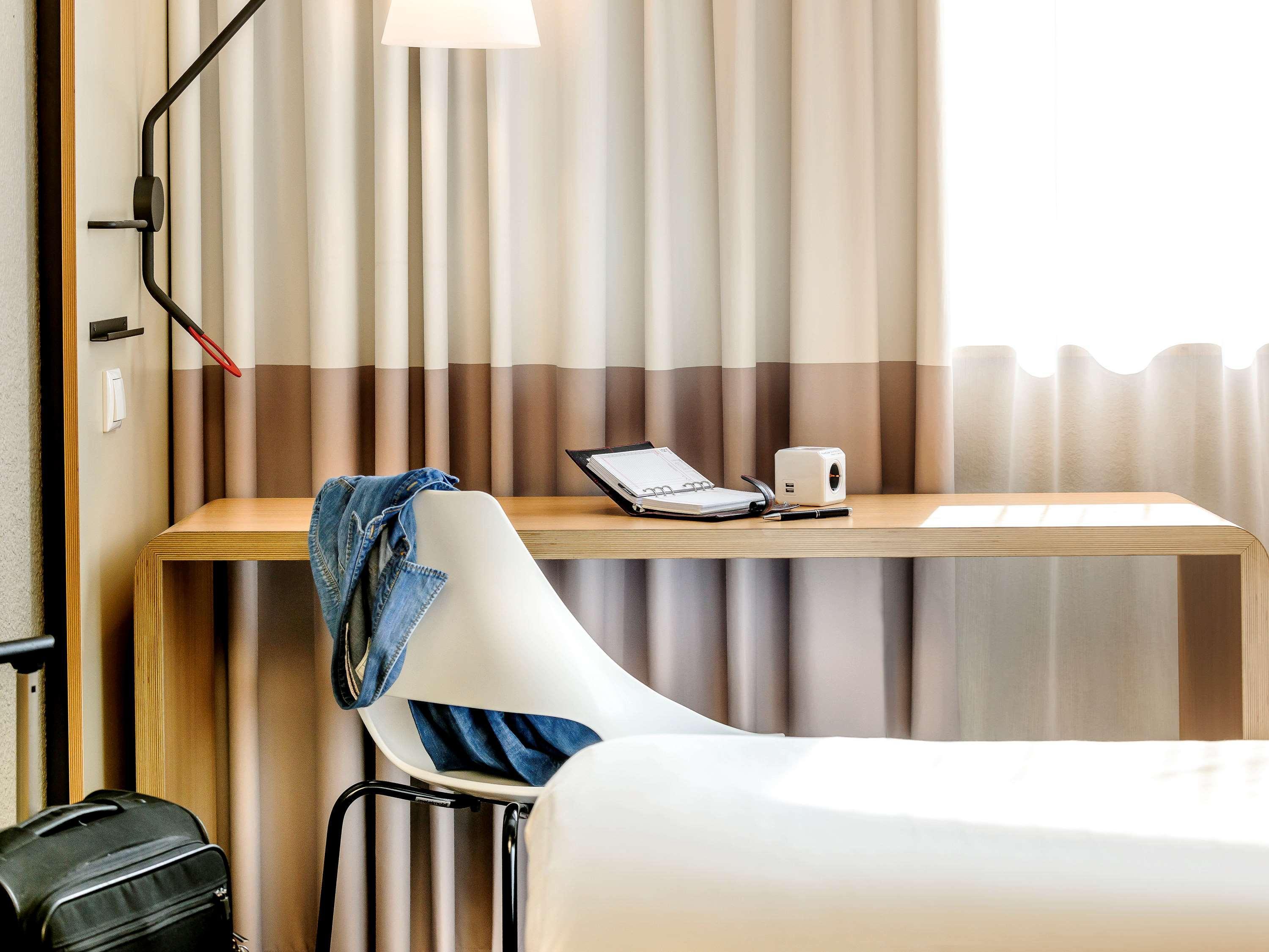 Ibis Berlin Mitte Hotel Bagian luar foto