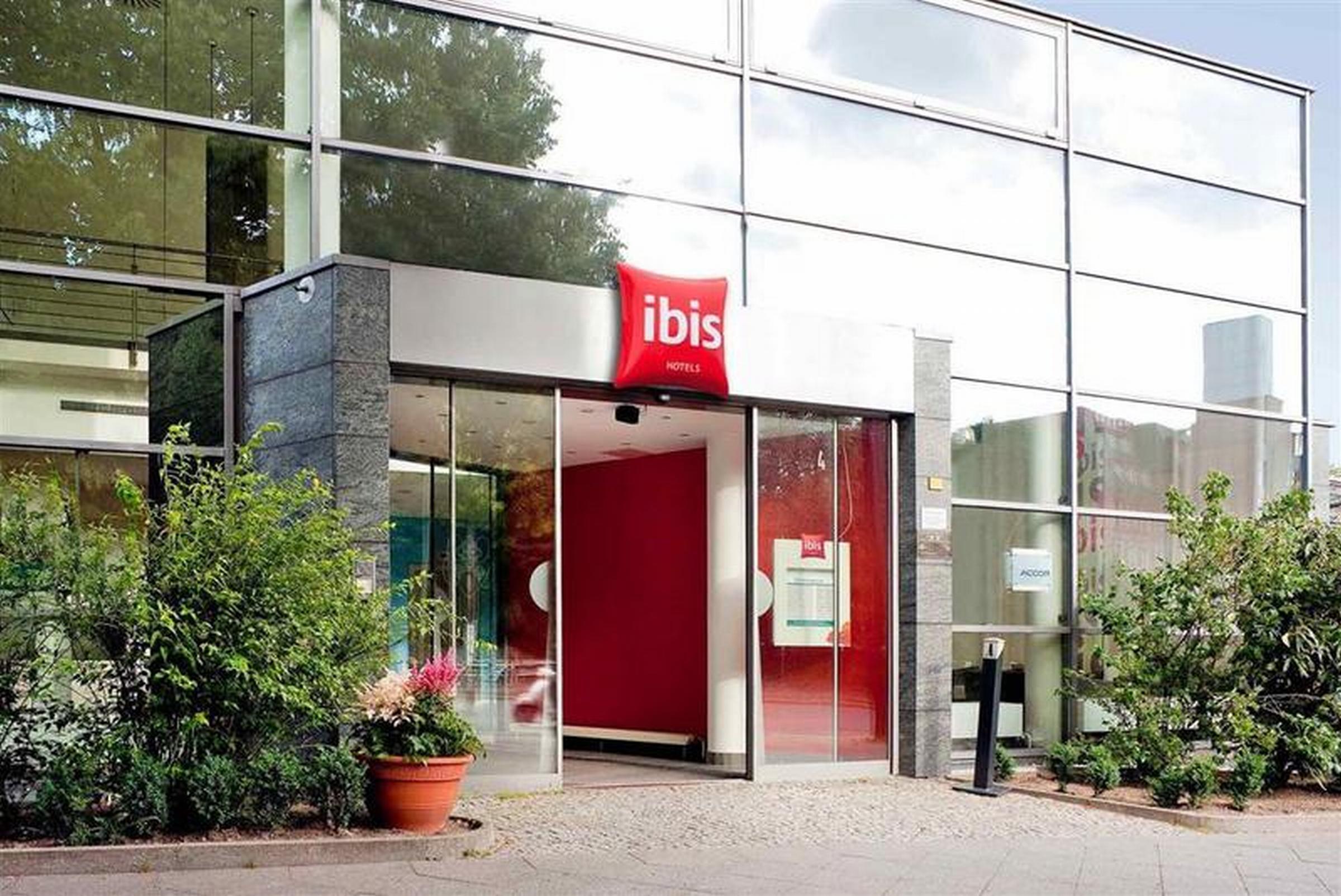 Ibis Berlin Mitte Hotel Bagian luar foto