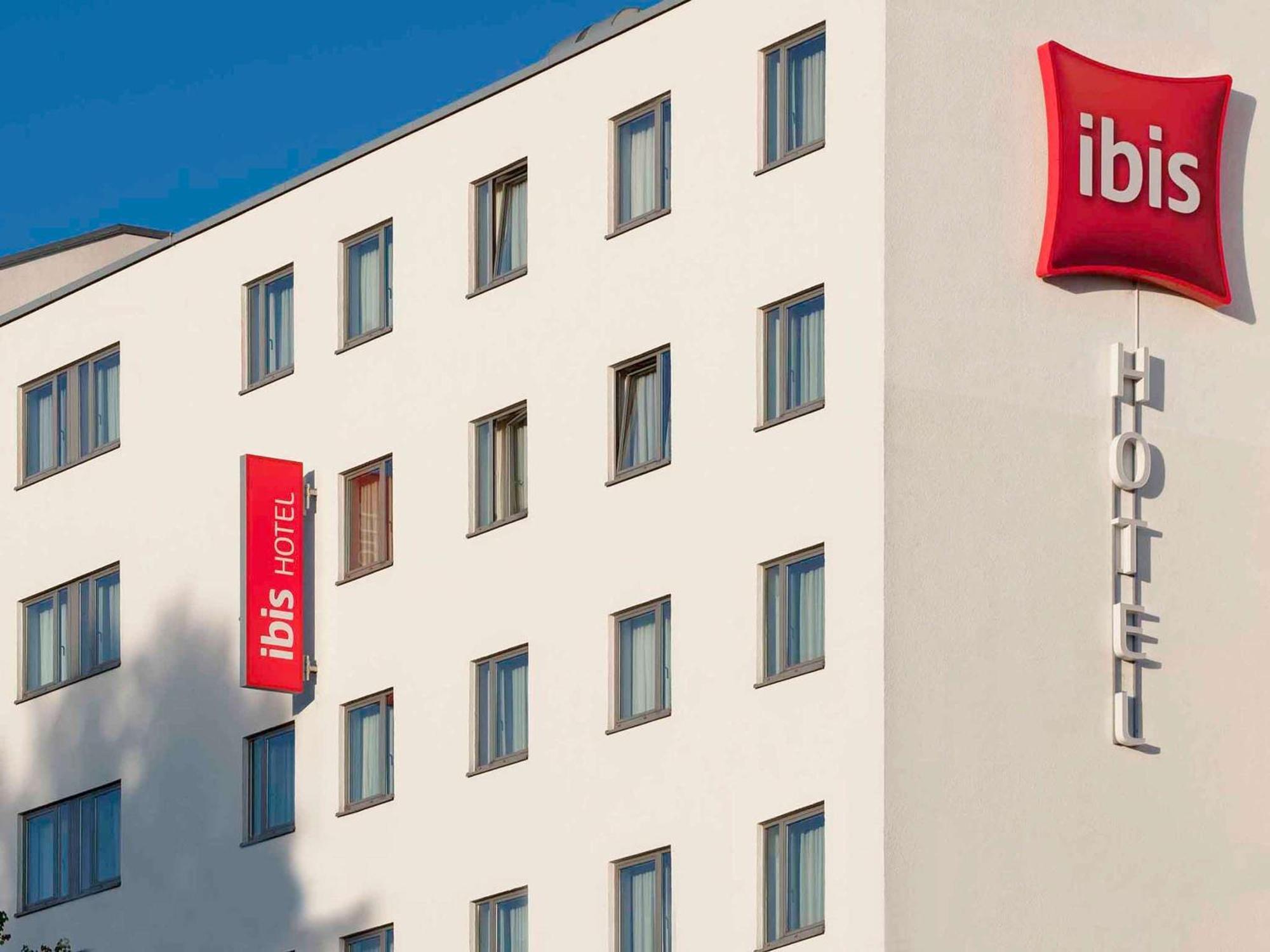 Ibis Berlin Mitte Hotel Bagian luar foto
