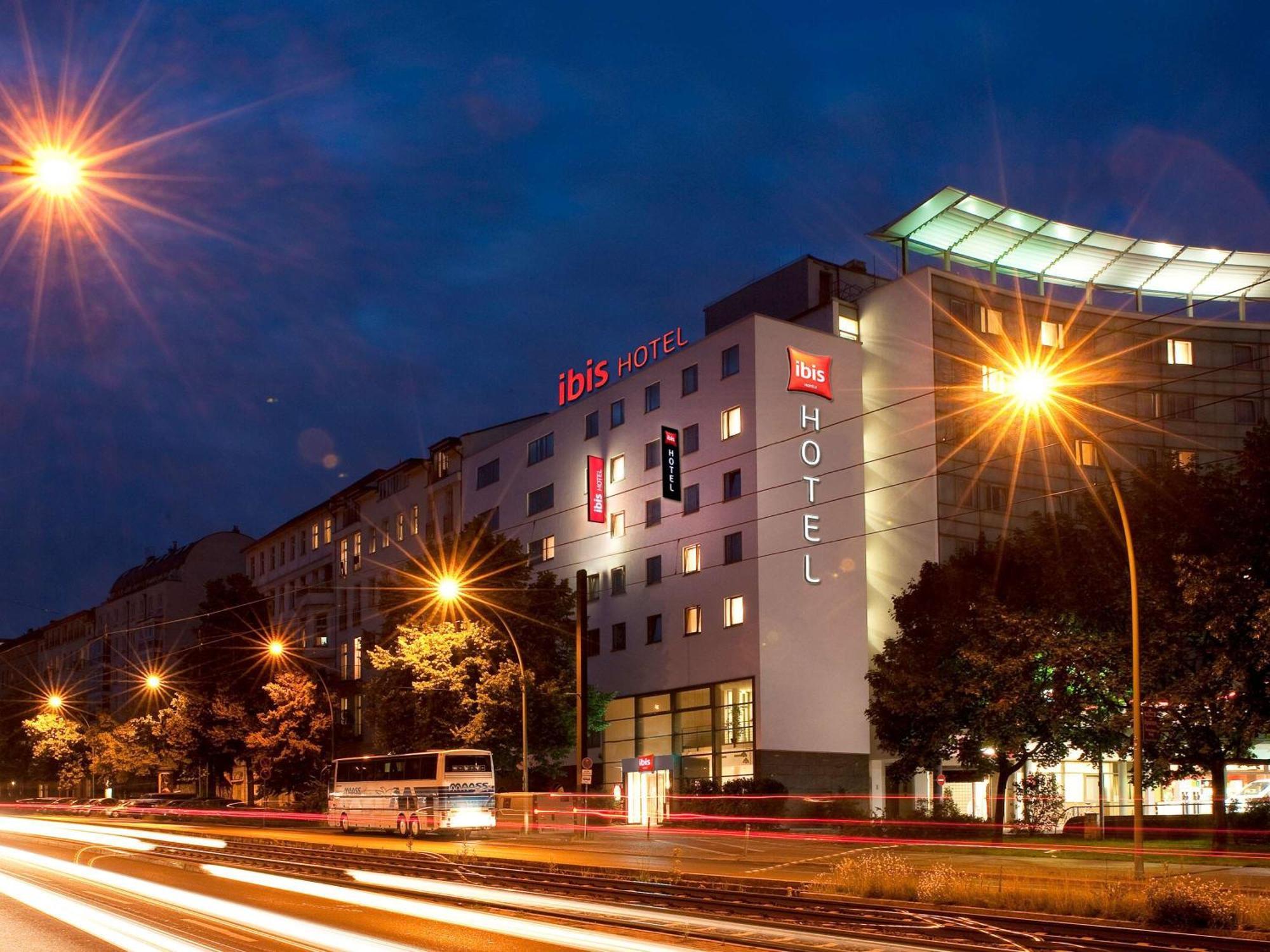 Ibis Berlin Mitte Hotel Bagian luar foto