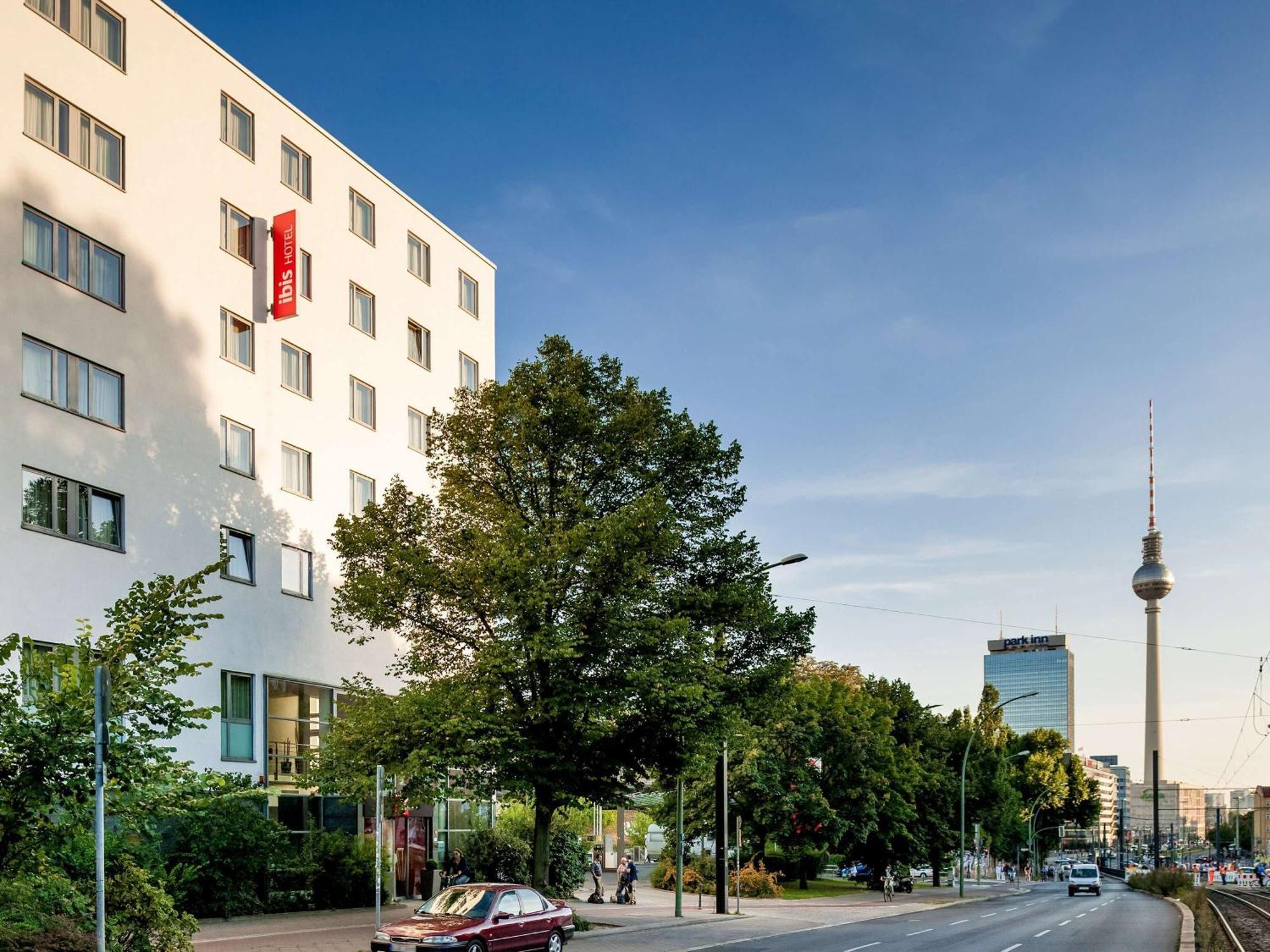 Ibis Berlin Mitte Hotel Bagian luar foto